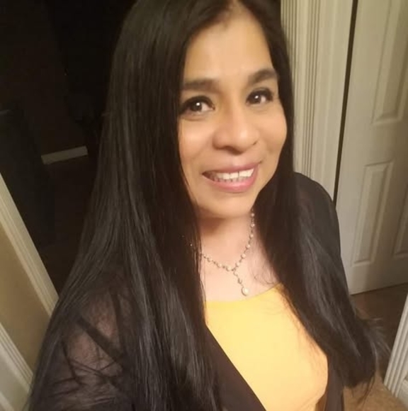 Meet your Posher, Sandy - Picture 1 of 1